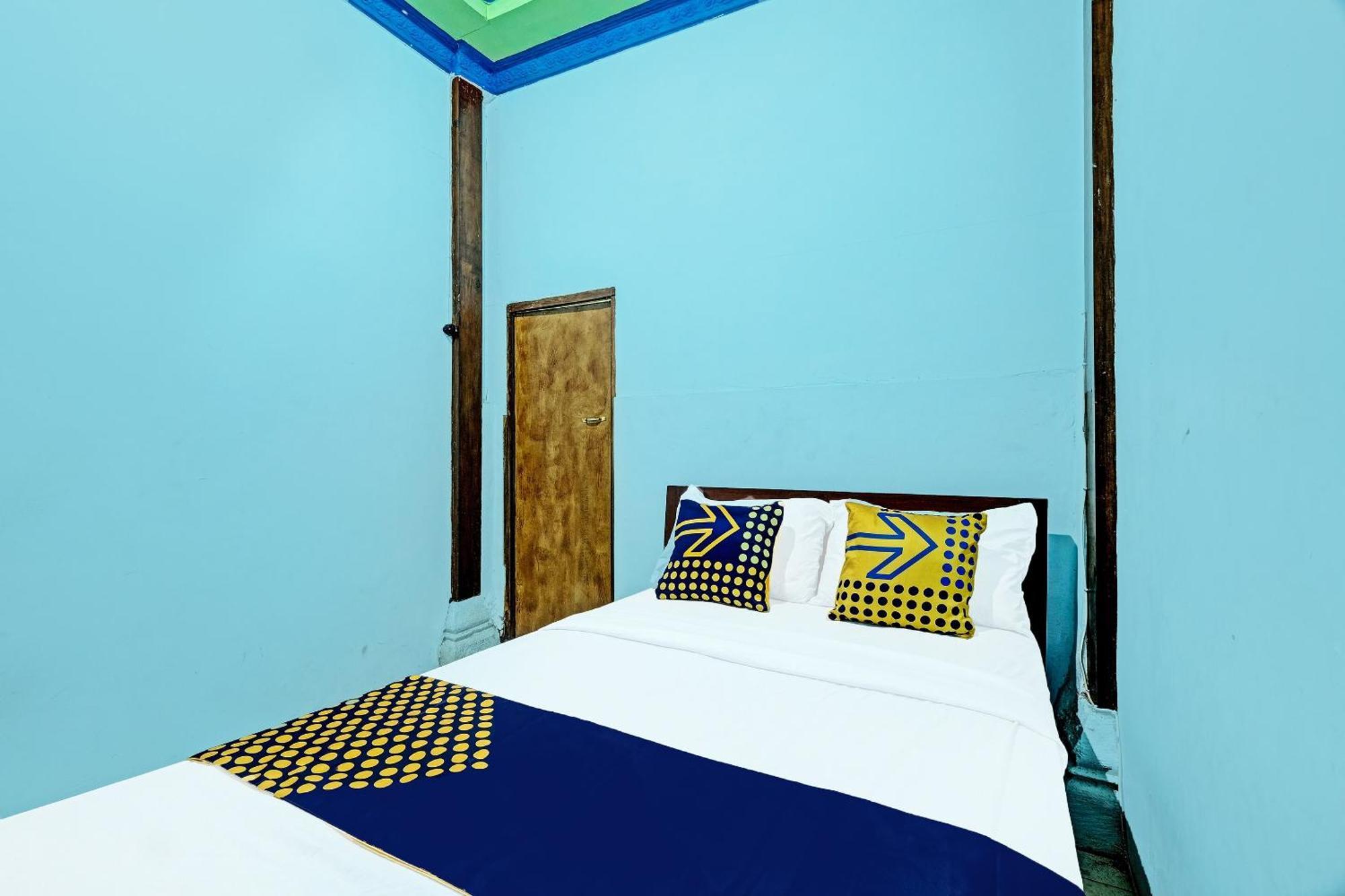 Spot On 91916 Joglo Doyong Homestay Syariah Jogyakarta Zewnętrze zdjęcie