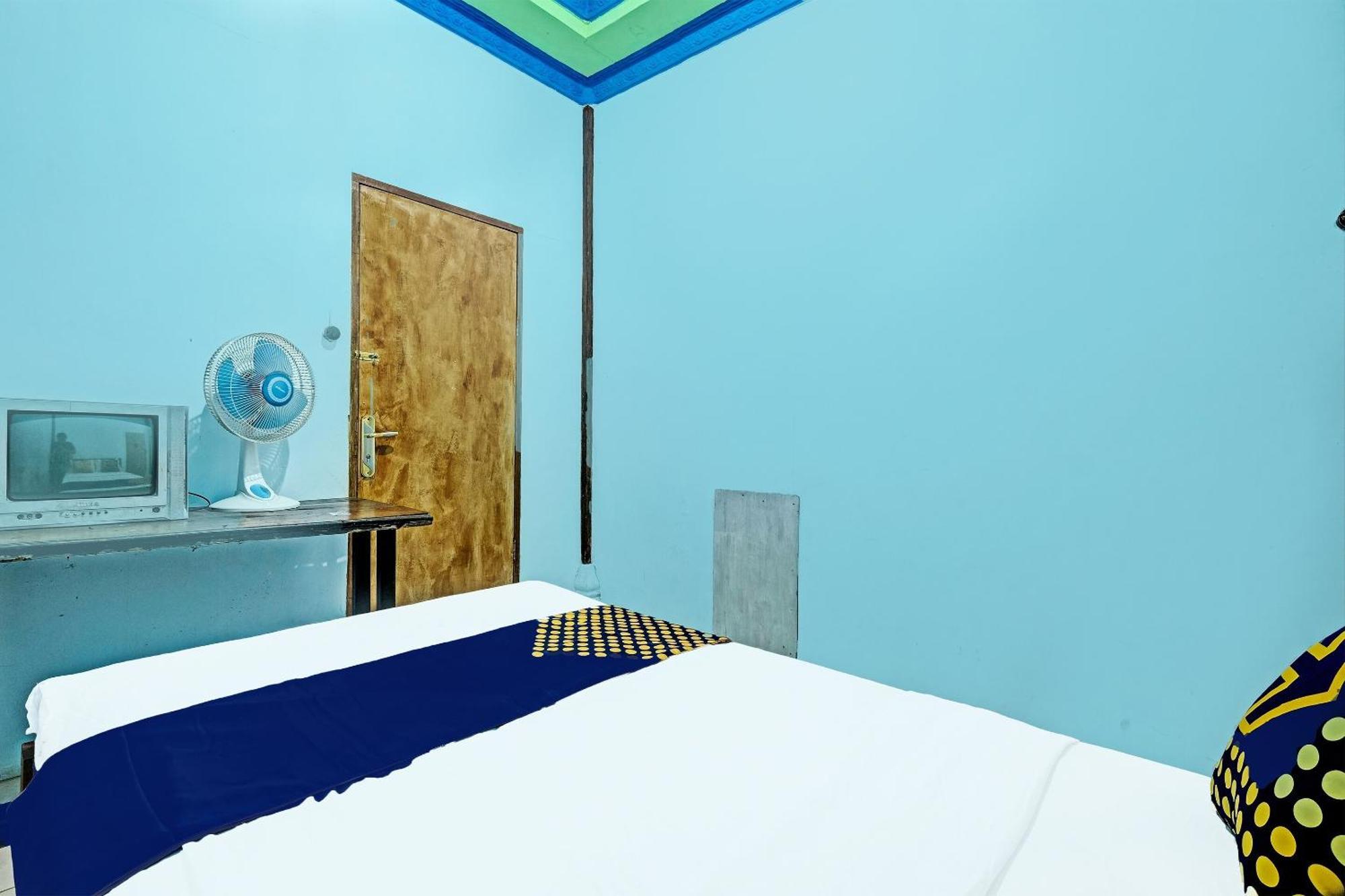 Spot On 91916 Joglo Doyong Homestay Syariah Jogyakarta Zewnętrze zdjęcie