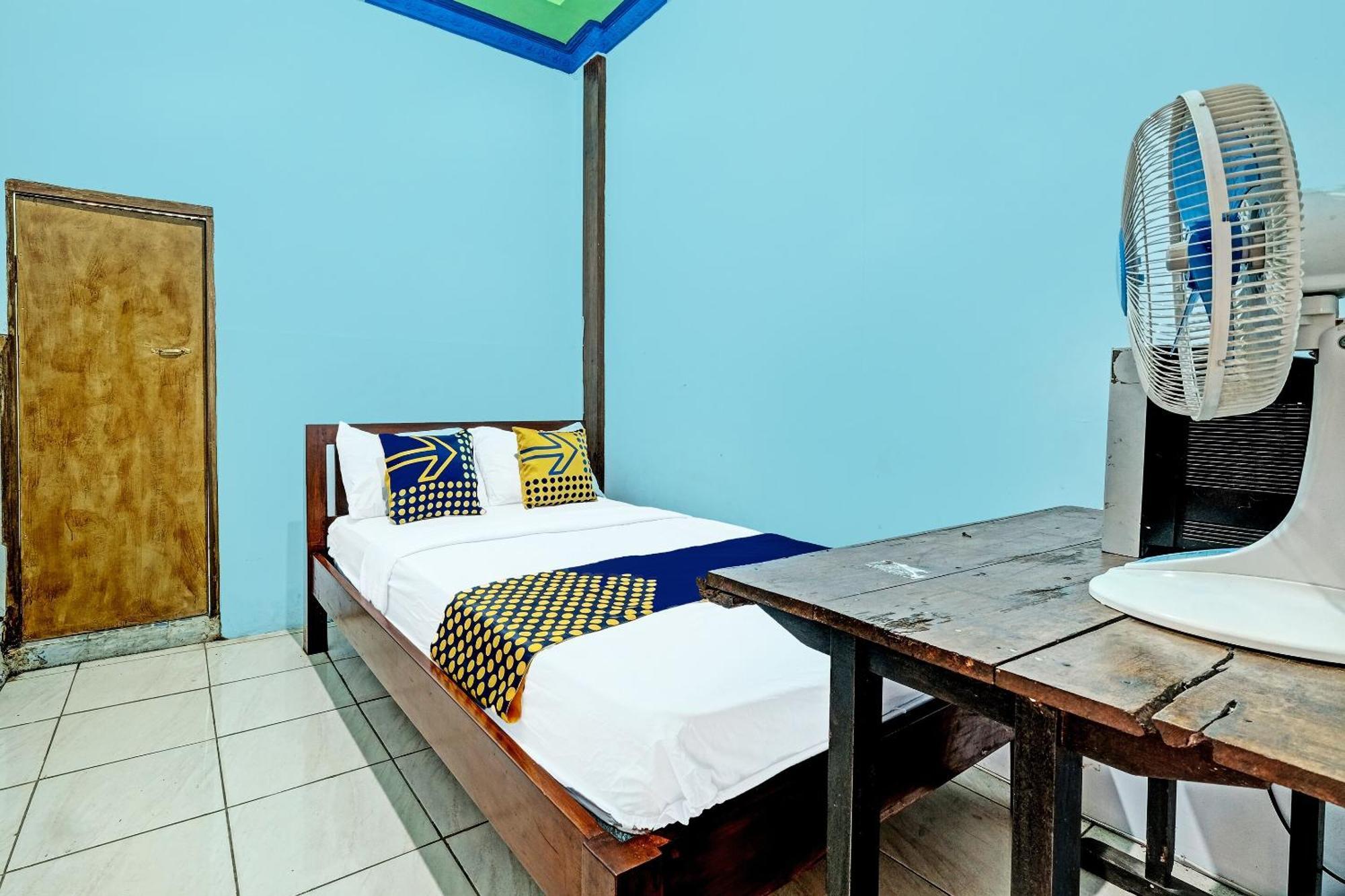 Spot On 91916 Joglo Doyong Homestay Syariah Jogyakarta Zewnętrze zdjęcie